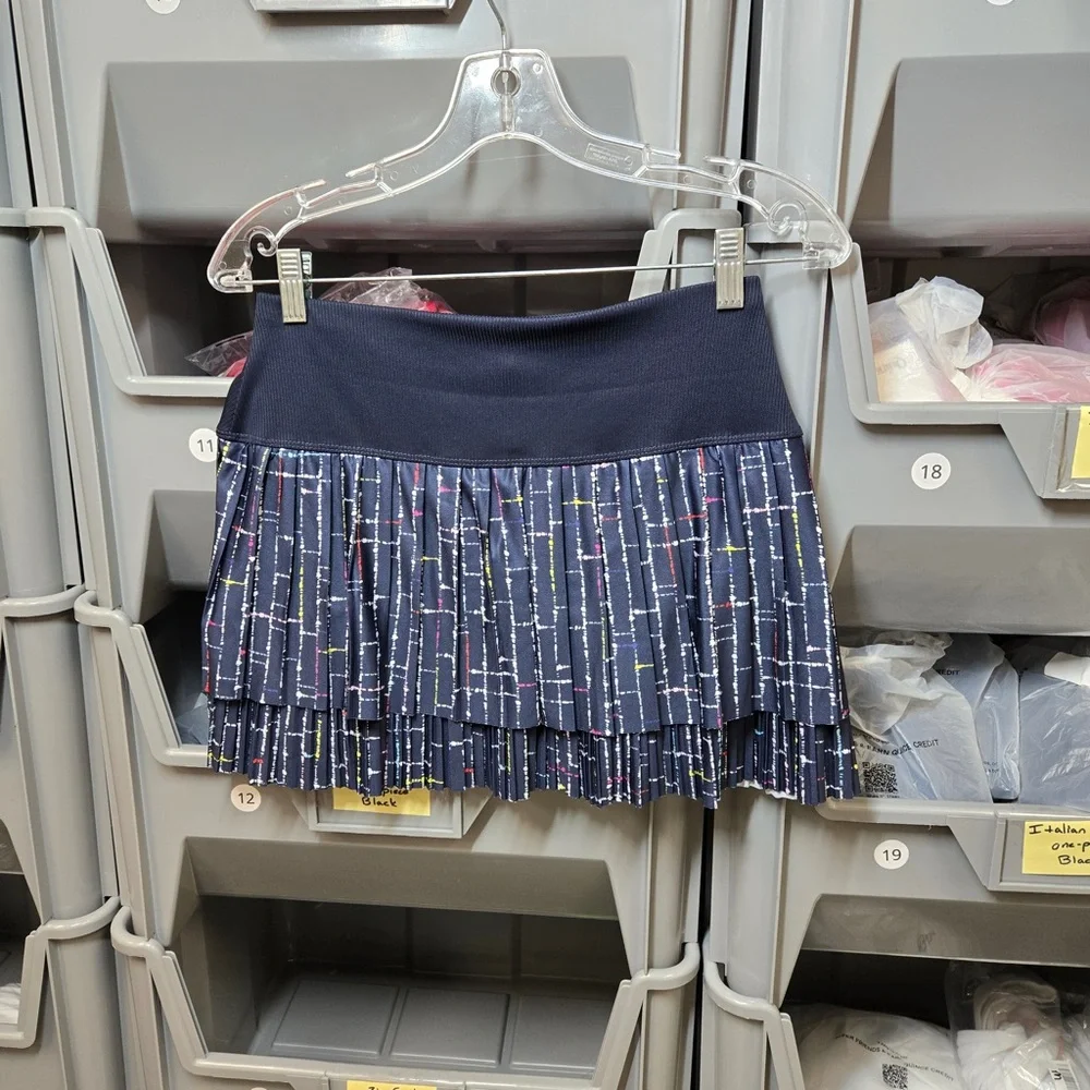 NWT LUCKY IN LOVE Lovin’ Boucle Pleated Skirt Small 6060 - Picture 3 of 10